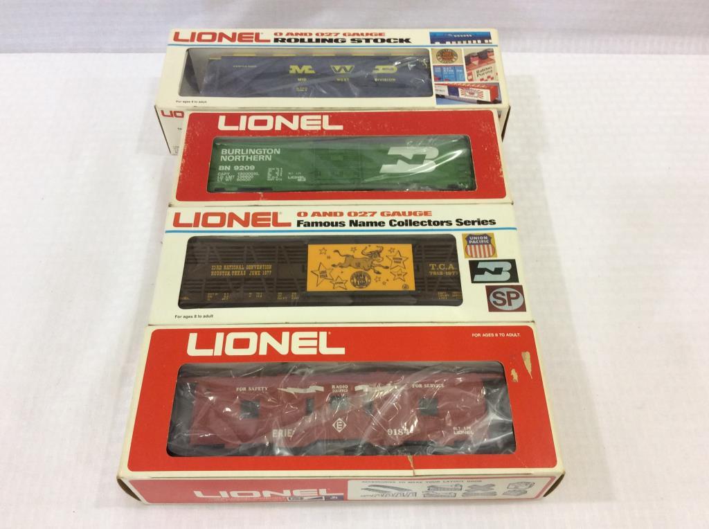 Lot of 8 Lionel 0-Gauge Train Cars in Boxes