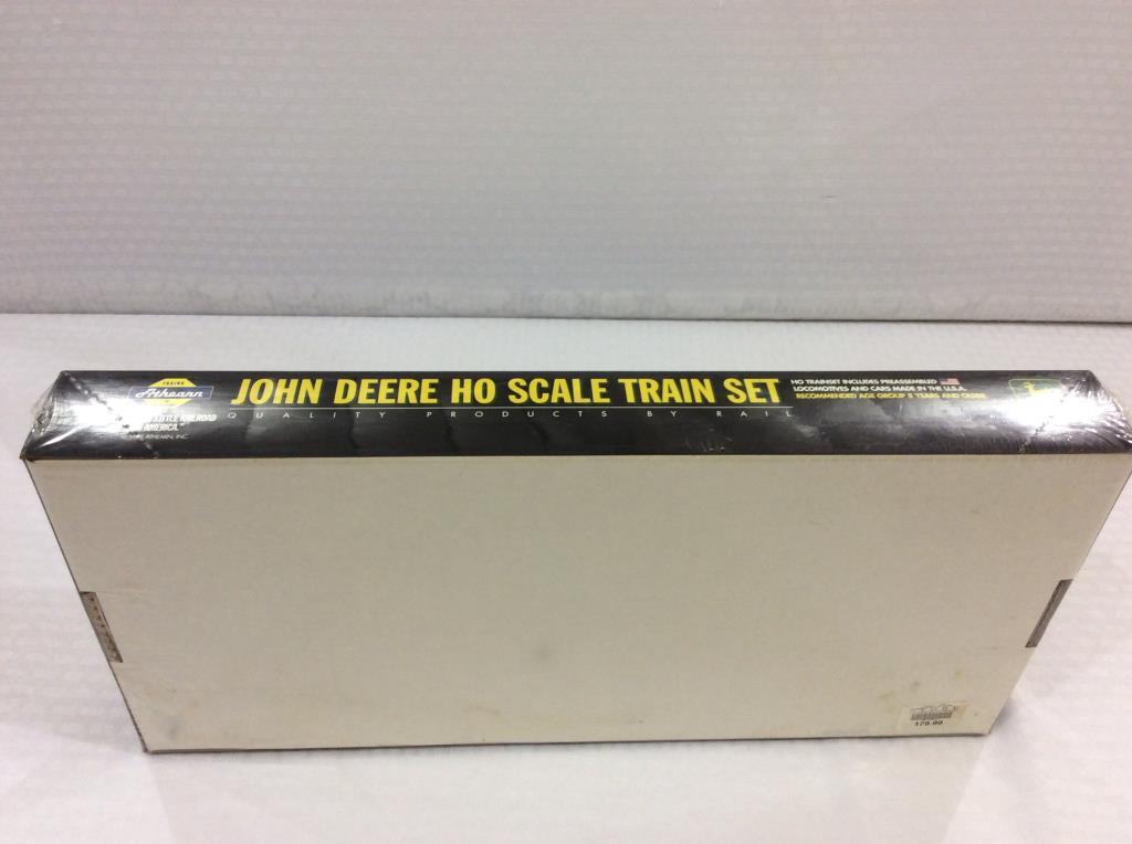 Un-Opened John Deere HO Scale Set in Box