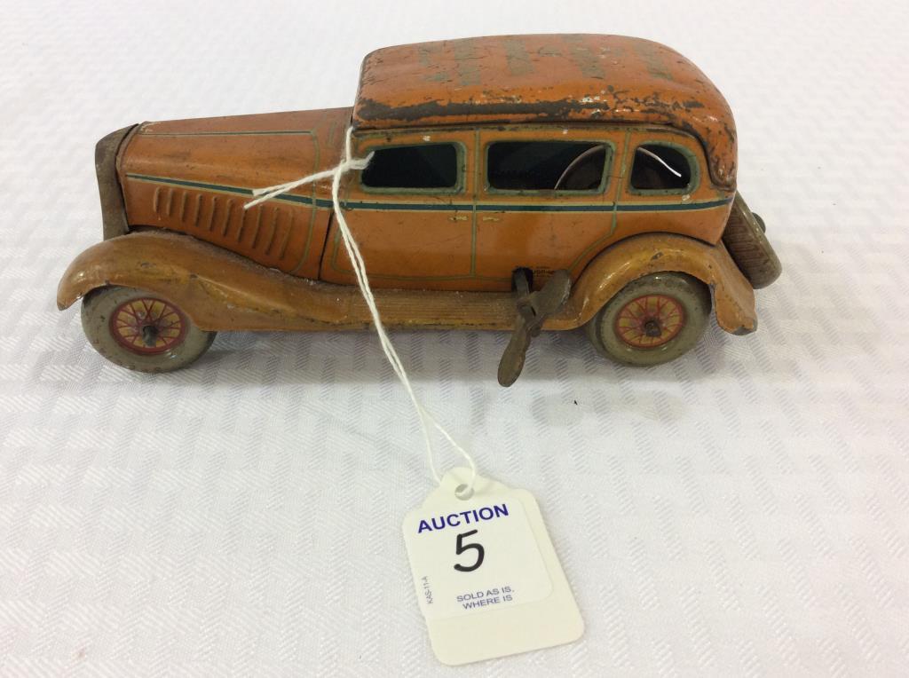 Vintage Key Wind Tin Toy Car