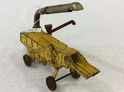 Arcade McCormick Deering Iron Thrashing Toy