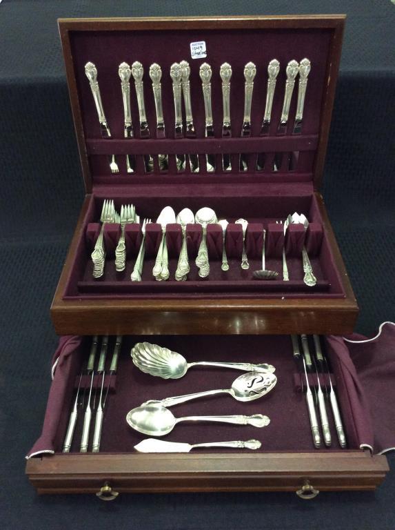 Beautiful Set of Sterling Silver Flatware in Case-