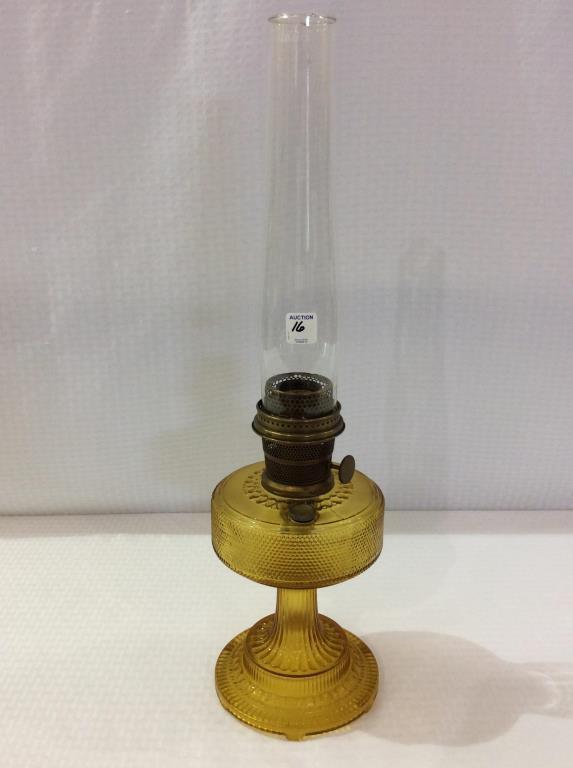 Aladdin Amber Glass Kerosene Lamp w/
