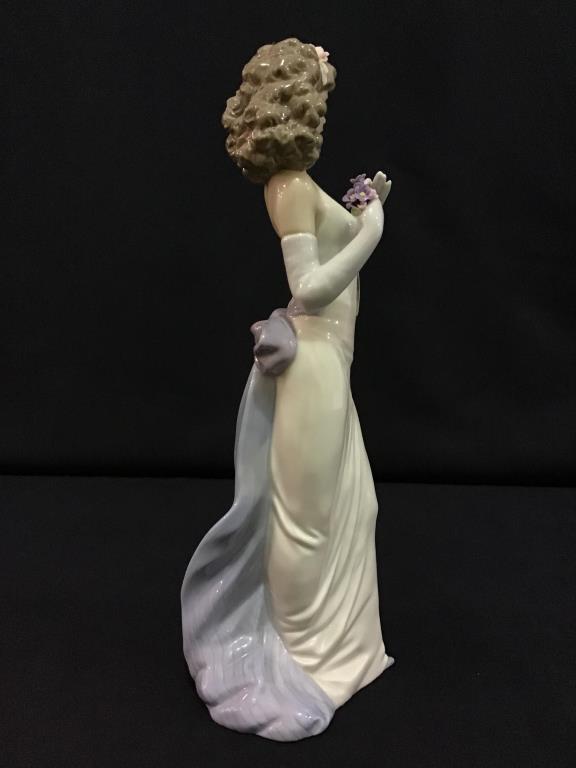 Tall Lladro-Made in Spain Figurine-1996