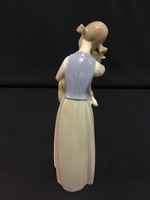 Lladro-Made in Spain-Porcelain Girl