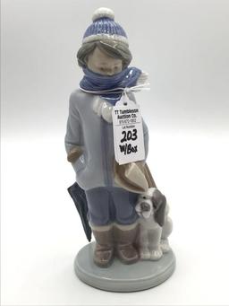 Lladro Winter #5520 Figurine w/ Box