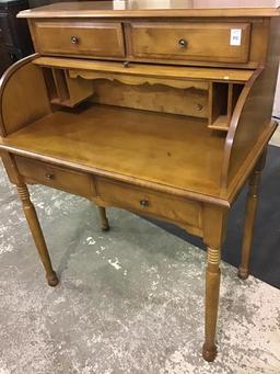 Sm. Maple Roll Top Desk w/ 4 Drawers