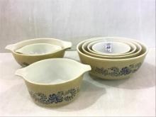 Lg. Set of Matching Pattern Pyrex Bowls