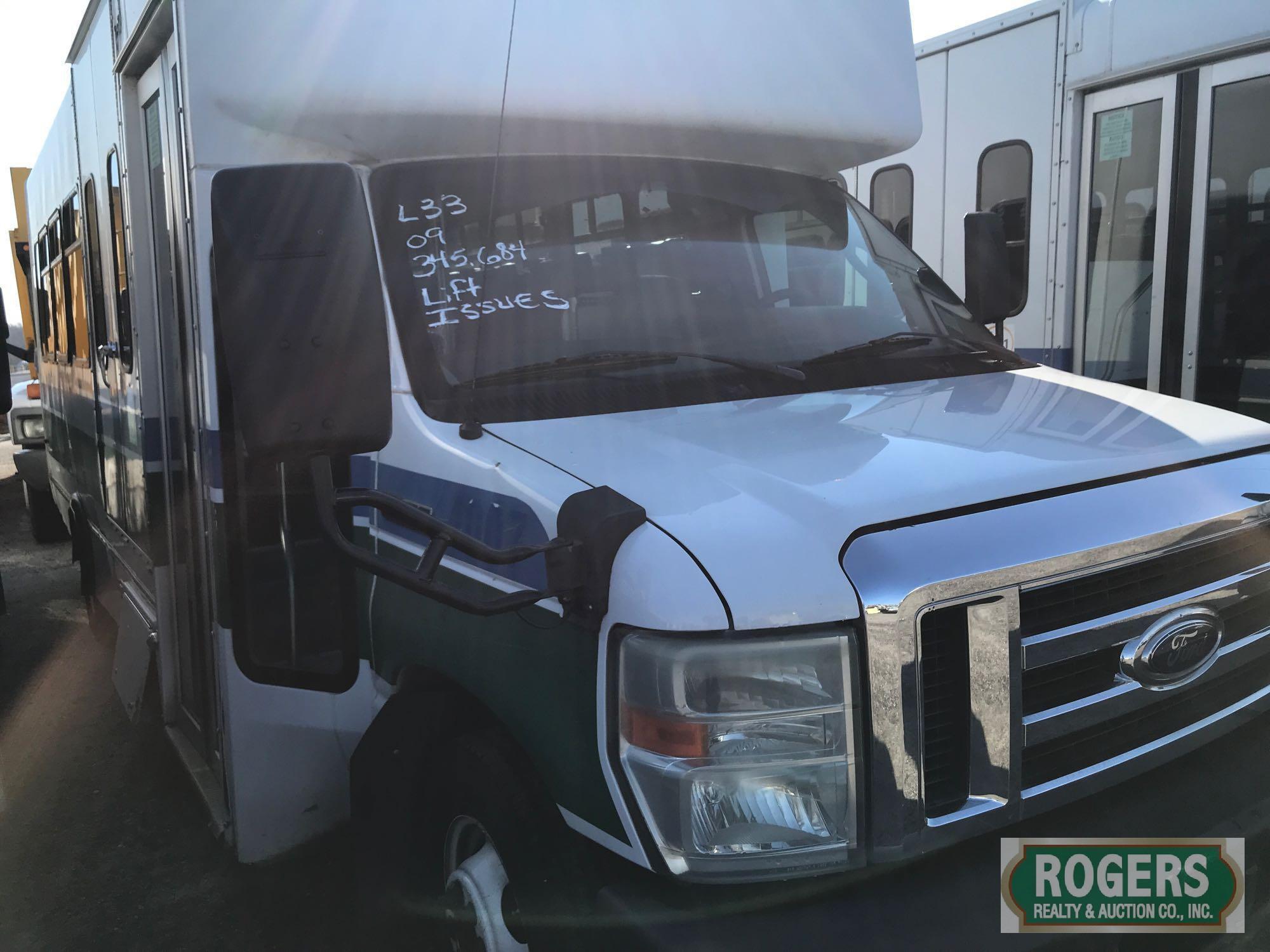 2009 ELDORADO BUS F450