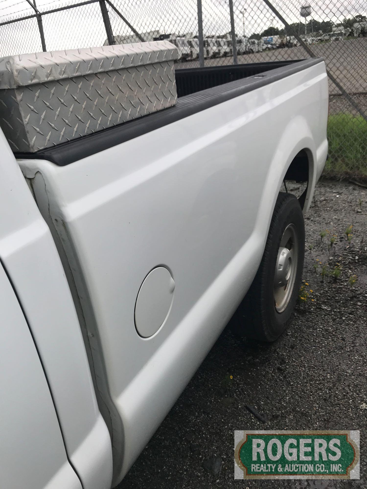 2005 Ford F250 4x2, XL Power Stroke -V8 Turbo Diesel, 93278 miles, high pressure oil leak