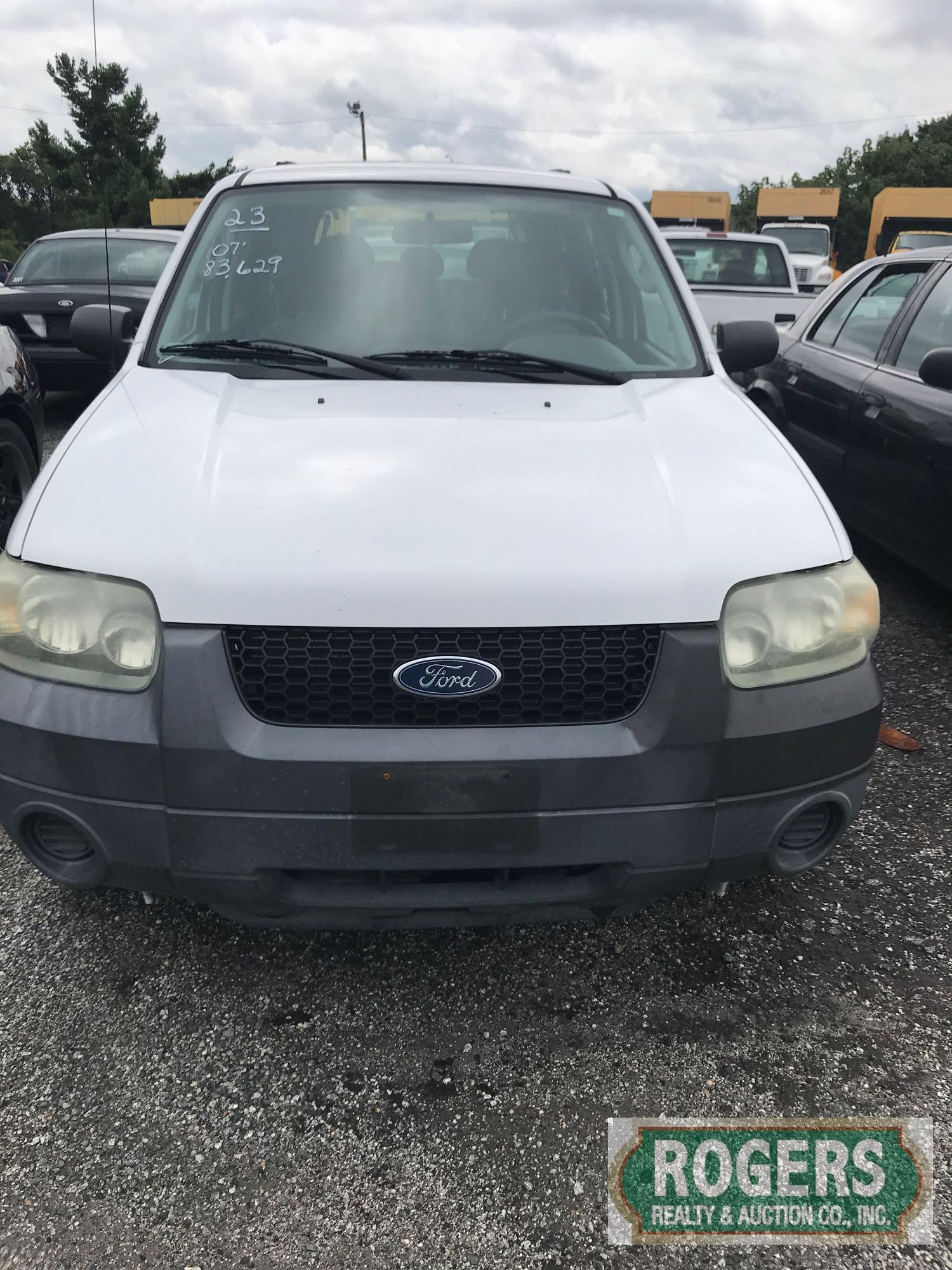 2007 Ford, Escape SUV, 4.6, 83629 miles, 1FMYU92Z57KC04181