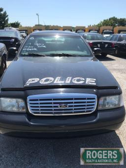 2009 Ford Crown Vic, 4.6, 114838 miles, Has Shield, No Console, 2FAHP71V89X125463, Slips in Drive