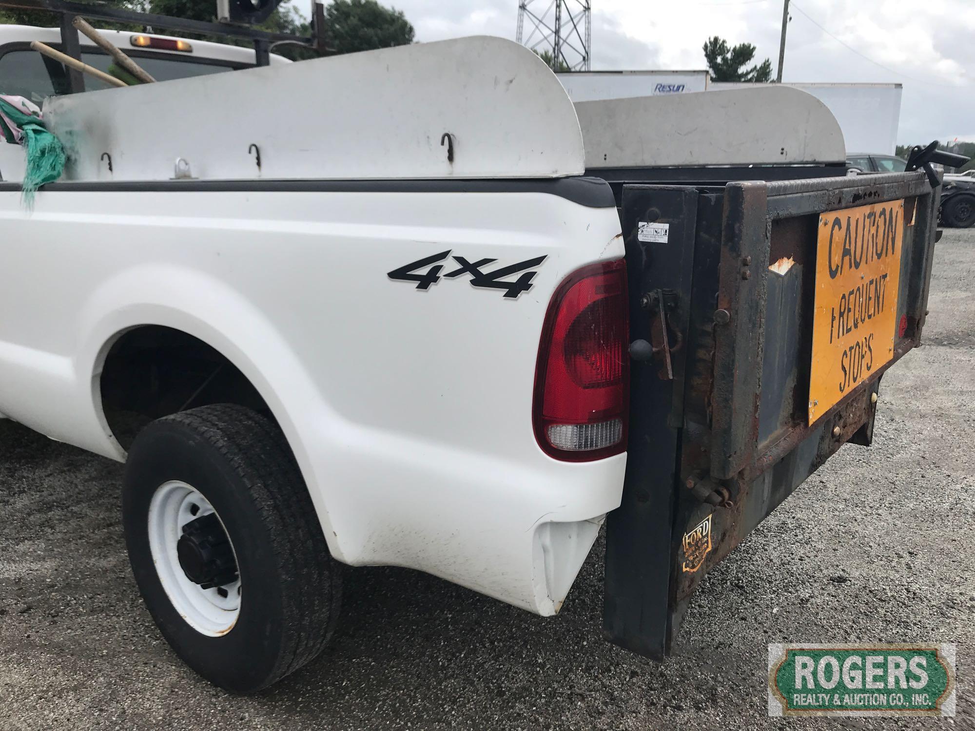 2004 Ford F250, XL Super Duty V8 Power Stroke, 97413 miles, Snow Blade, 1FTNF21P74ED45563, Dump Bed