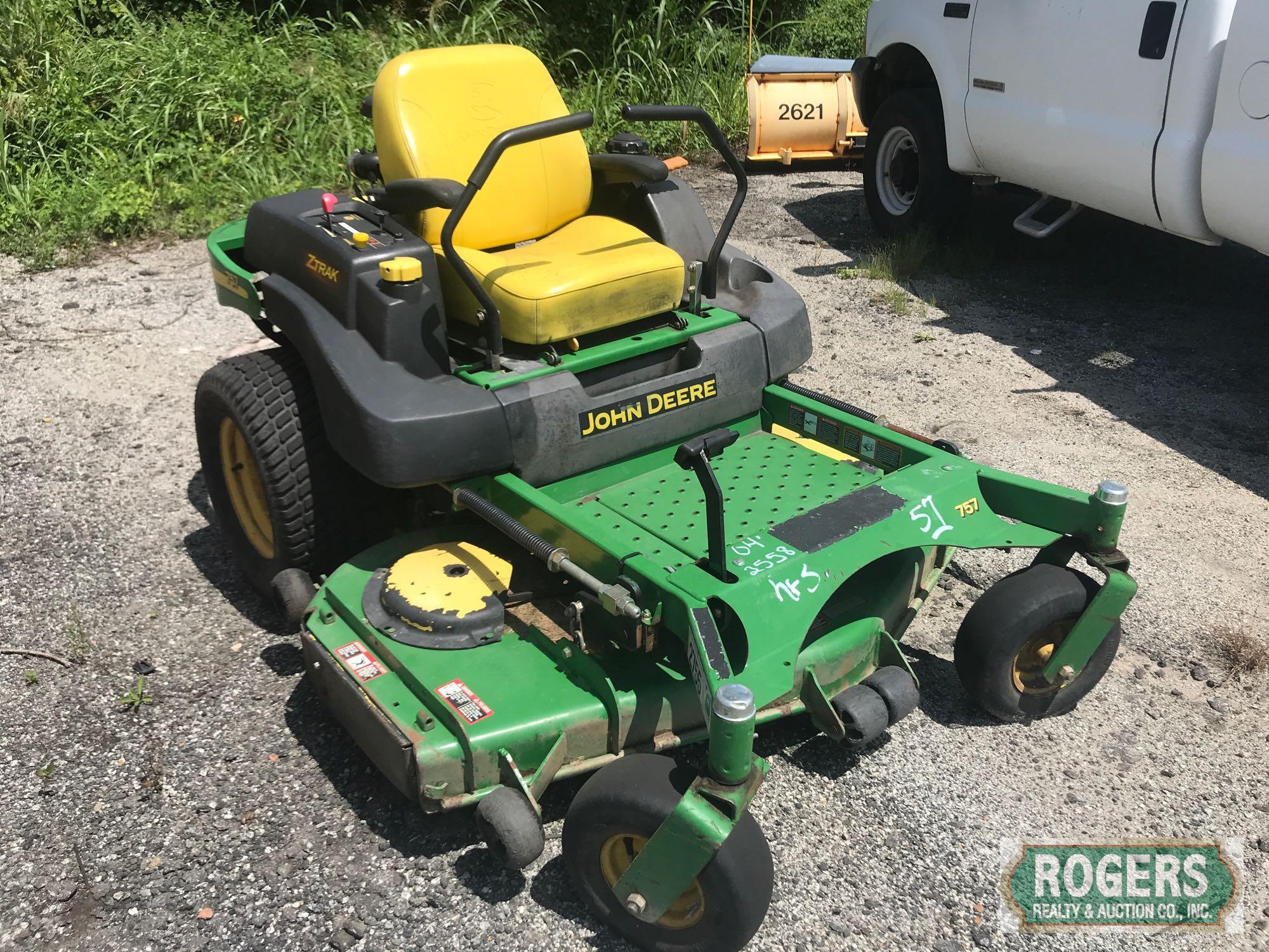 2004 John Deere Z Trak 757 Mower, Diesel