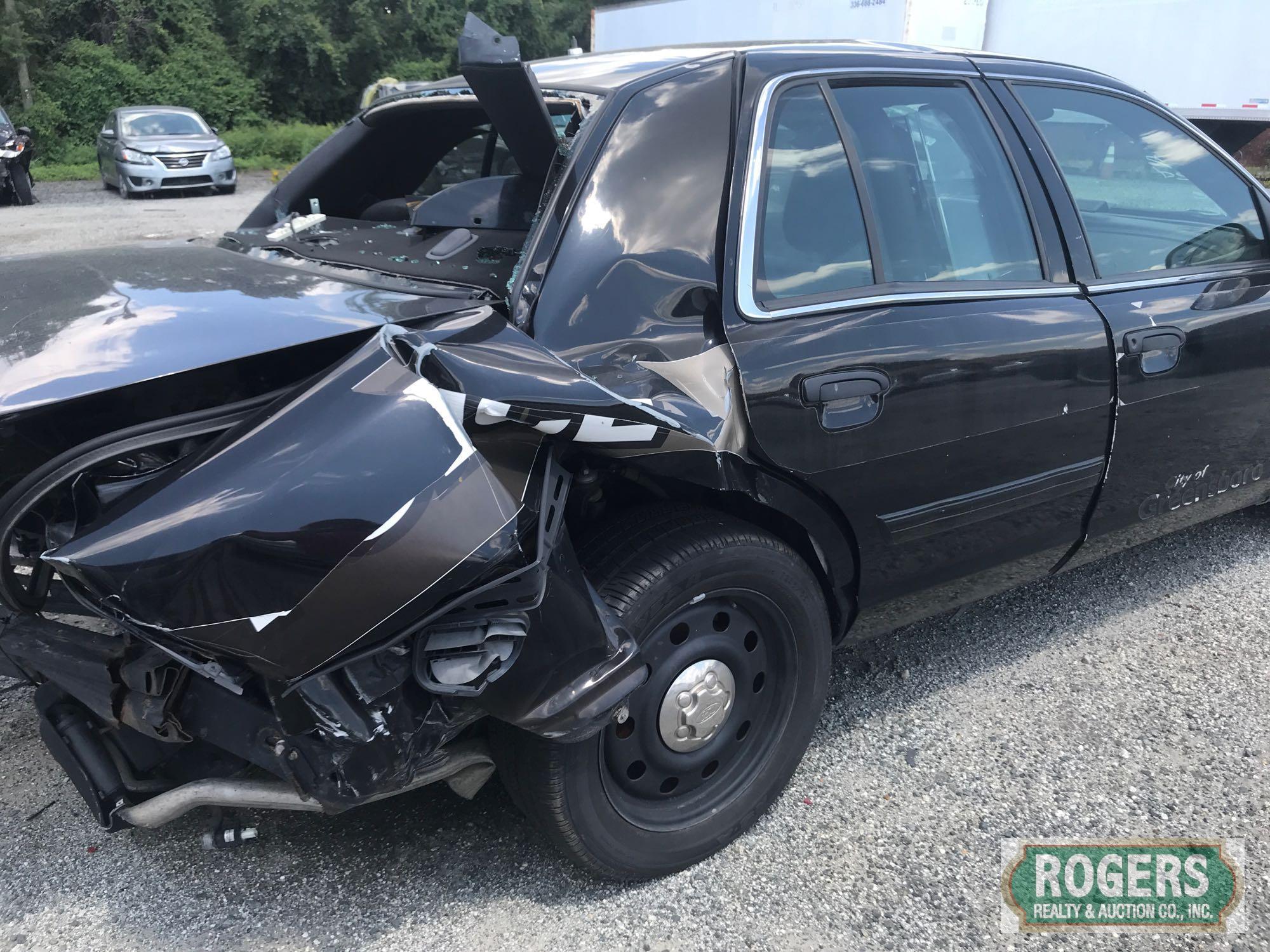 2011 Ford Crown Vic, 4.6, 101387 Miles, 2FABP7BV0BX161755- SALVAGE TITLE-NO KEYS