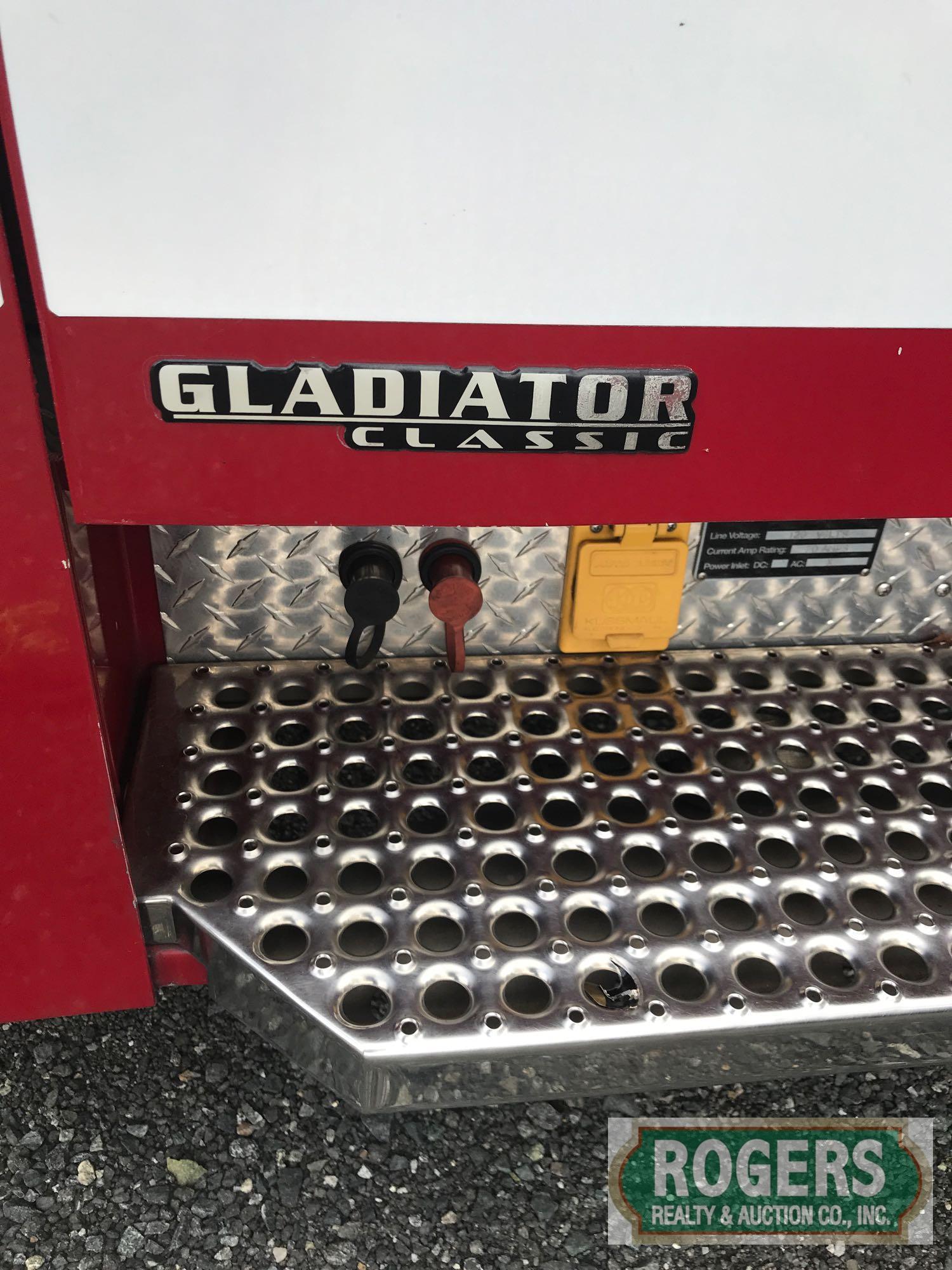 SPARTAN | GLADIATOR | FIRE LADDER TRUCK