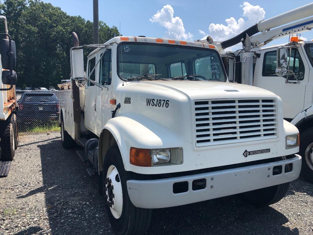 2002 - INTERNATIONAL  4700