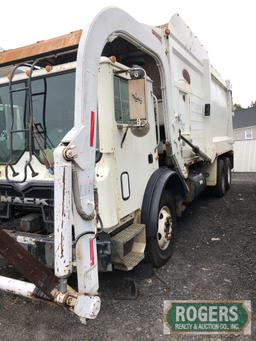 2009 - MACK FRONT LOADER REFUSE TRUCK -MRU613