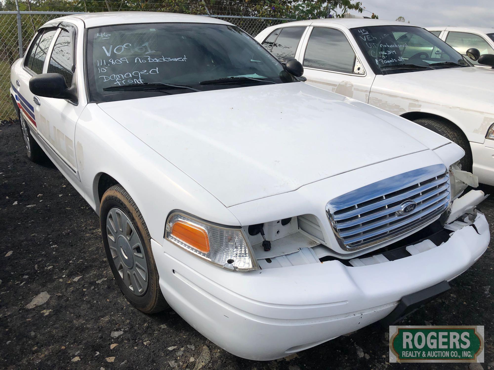 2010 - FORD -CROWN VICTORIA