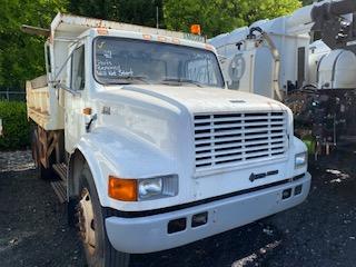 1998 INTERNATIONAL DUMP TRUCK