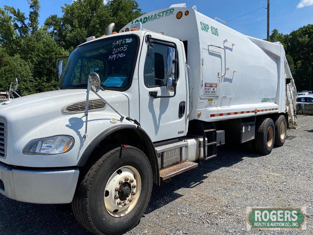 2005 FREIGHTLINER M2106 REARLOADER REFUSE TRUCK