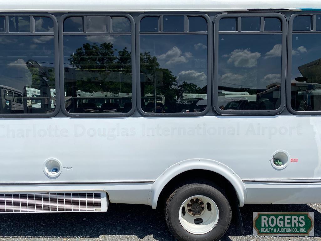 2015 CHEVROLET G4500 SHUTTLE