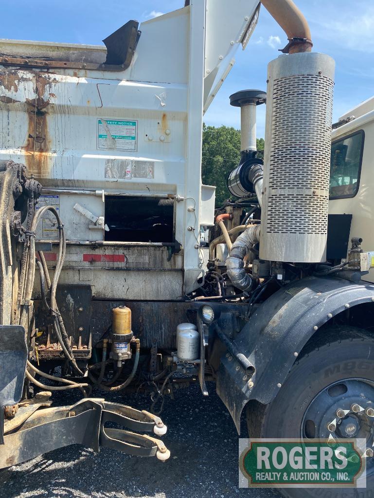 2010 MACK LEU613 AUTOMATED REFUSE TRUCK