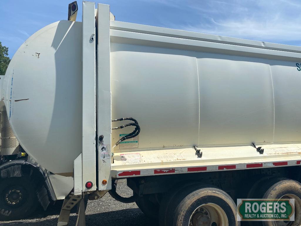 2010 MACK LEU613 AUTOMATED REFUSE TRUCK