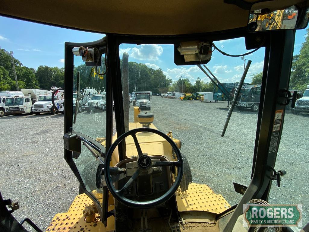 2001 JOHN DEERE 710D WHEELED LOADER/BACKHOE