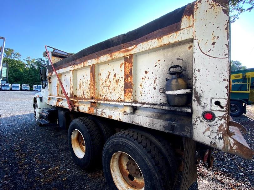 2005 INTERNATIONAL 4400 DUMP TRUCK