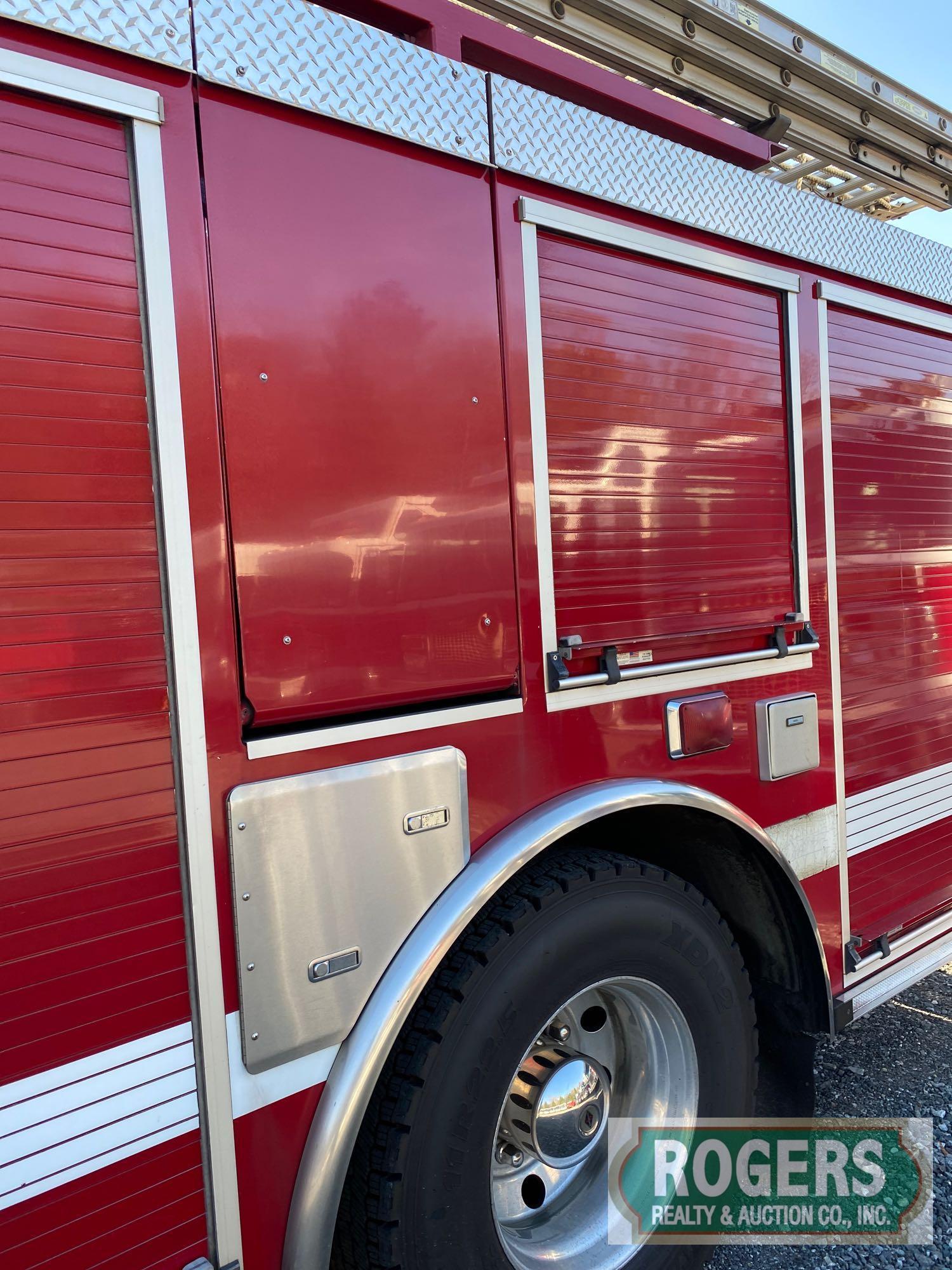 2005 SPARTAN RESERVE ENGINE PUMPER TRUCK