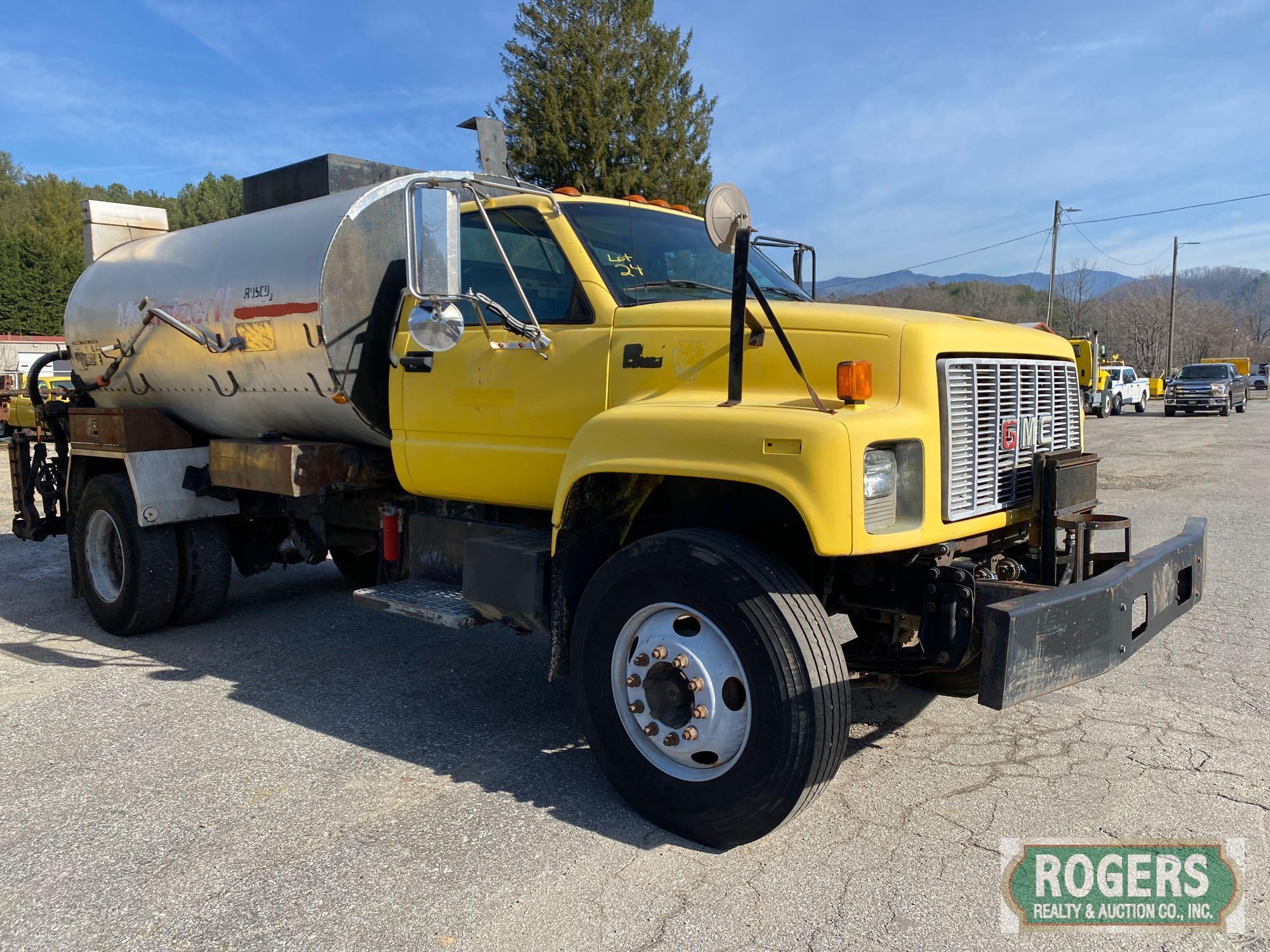 1999 GMC C8500 with 1999 Roscoe Maximizer II