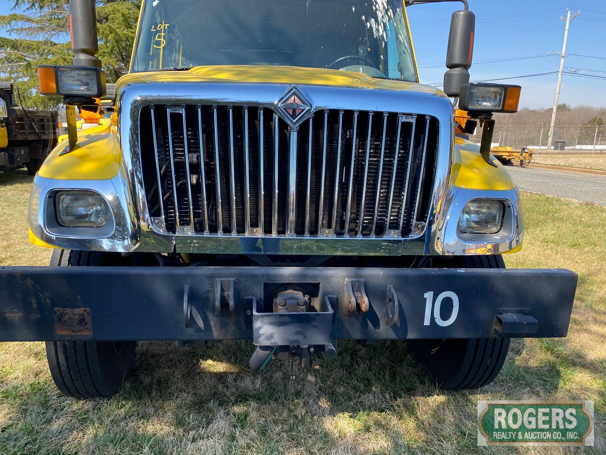 2003 International 7300