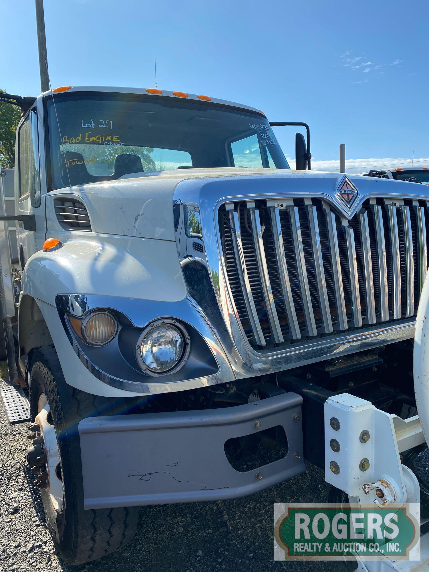 2009 INTERNATIONAL 7400