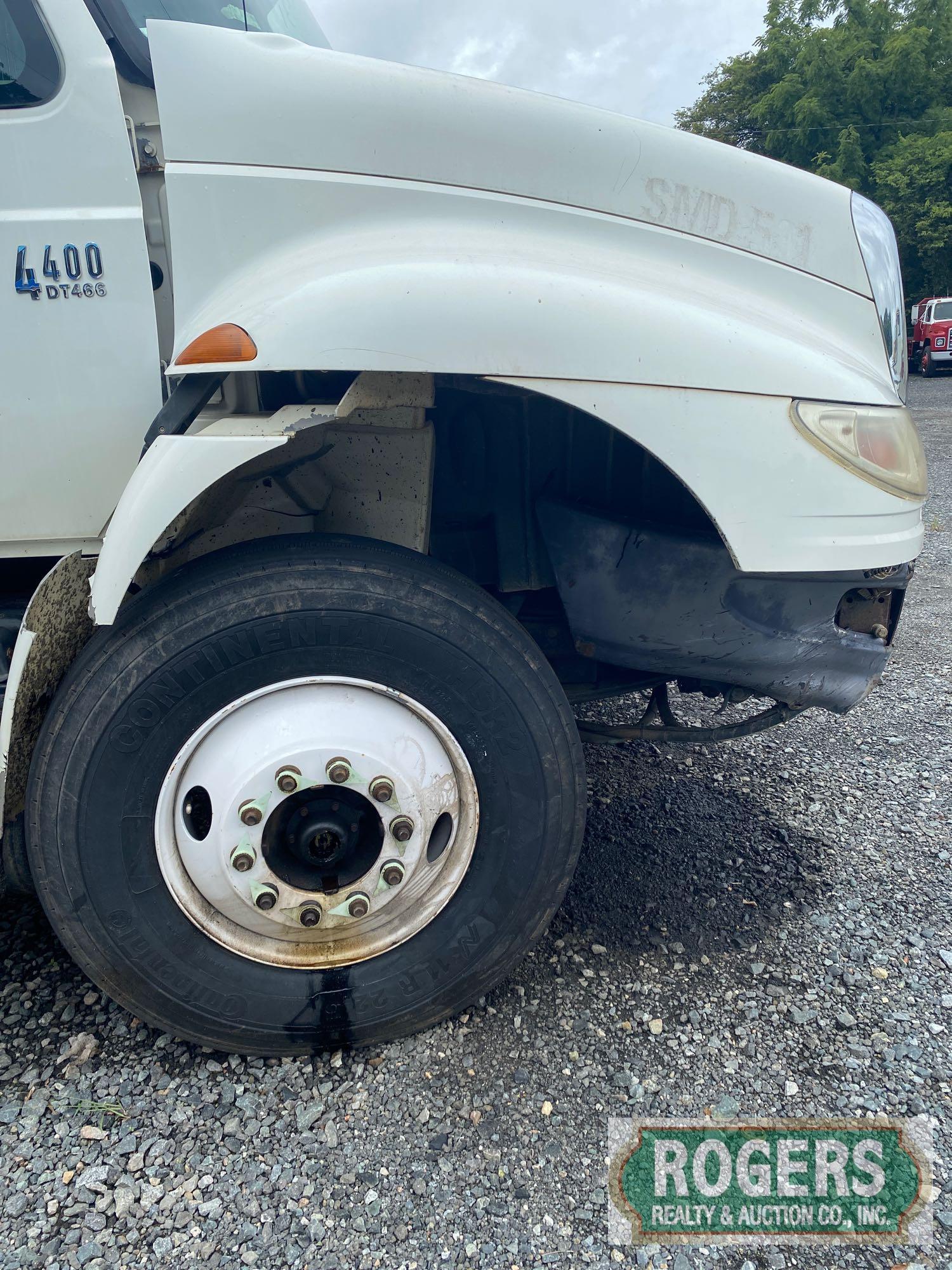 2006 INTERNATIONAL 4400 DUMP TRUCK