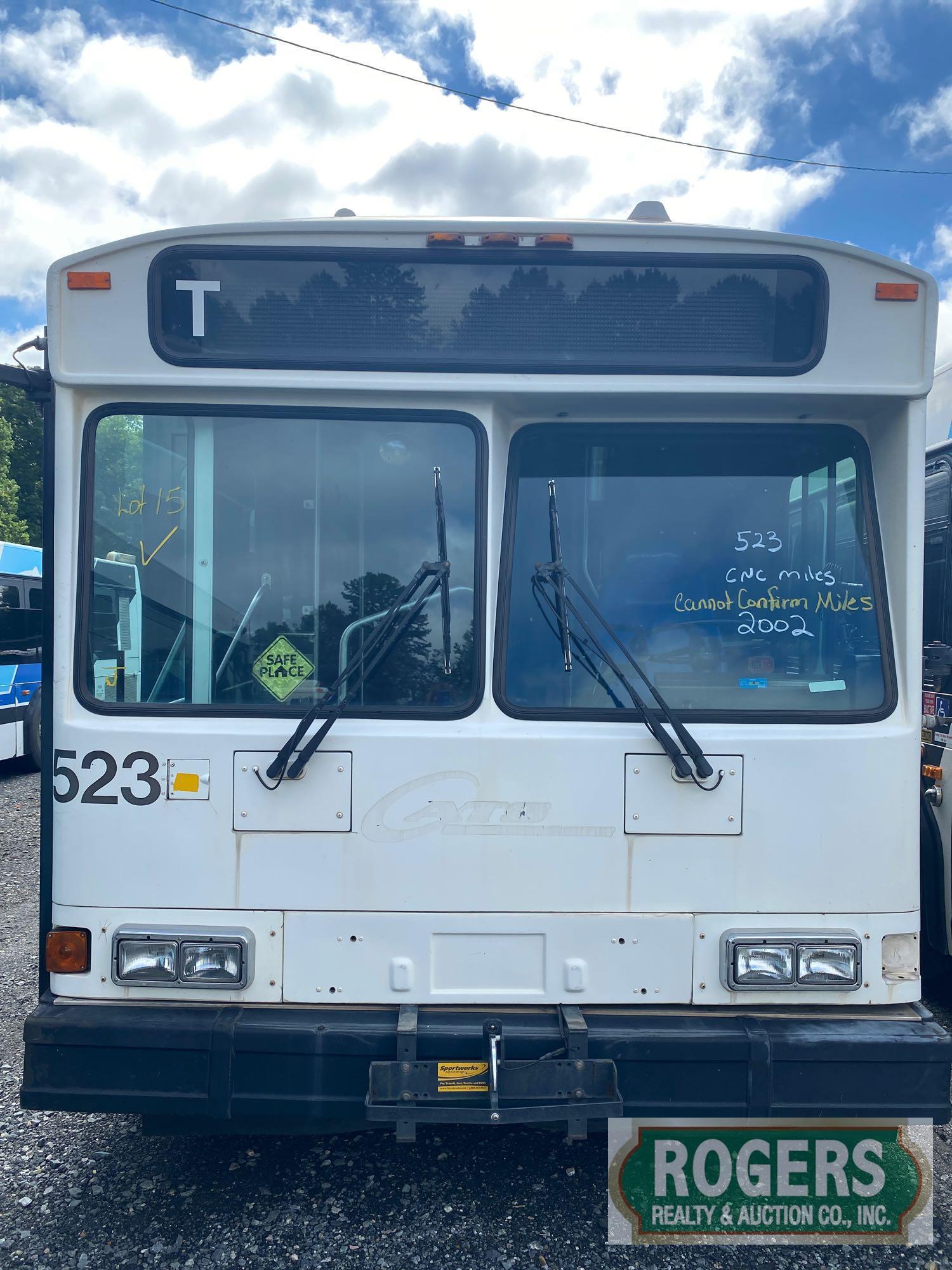 2002 GILLIG SUBURBAN BUS