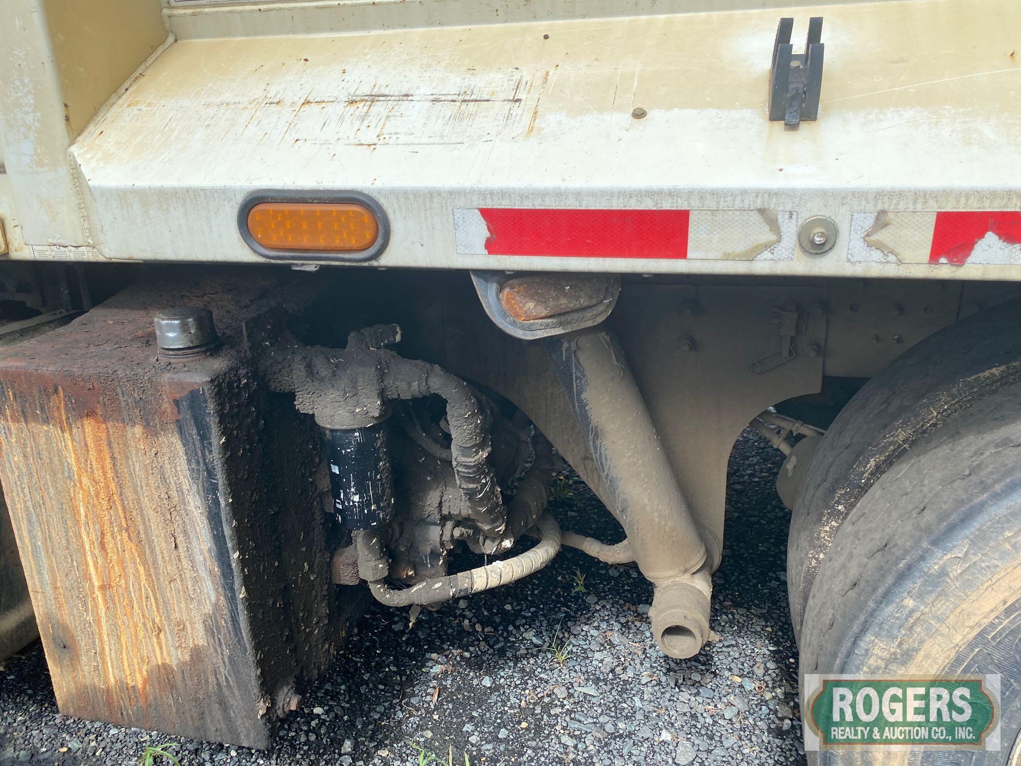 2011 MACK LEU613 SIDE LOADER REFUSE TRUCK