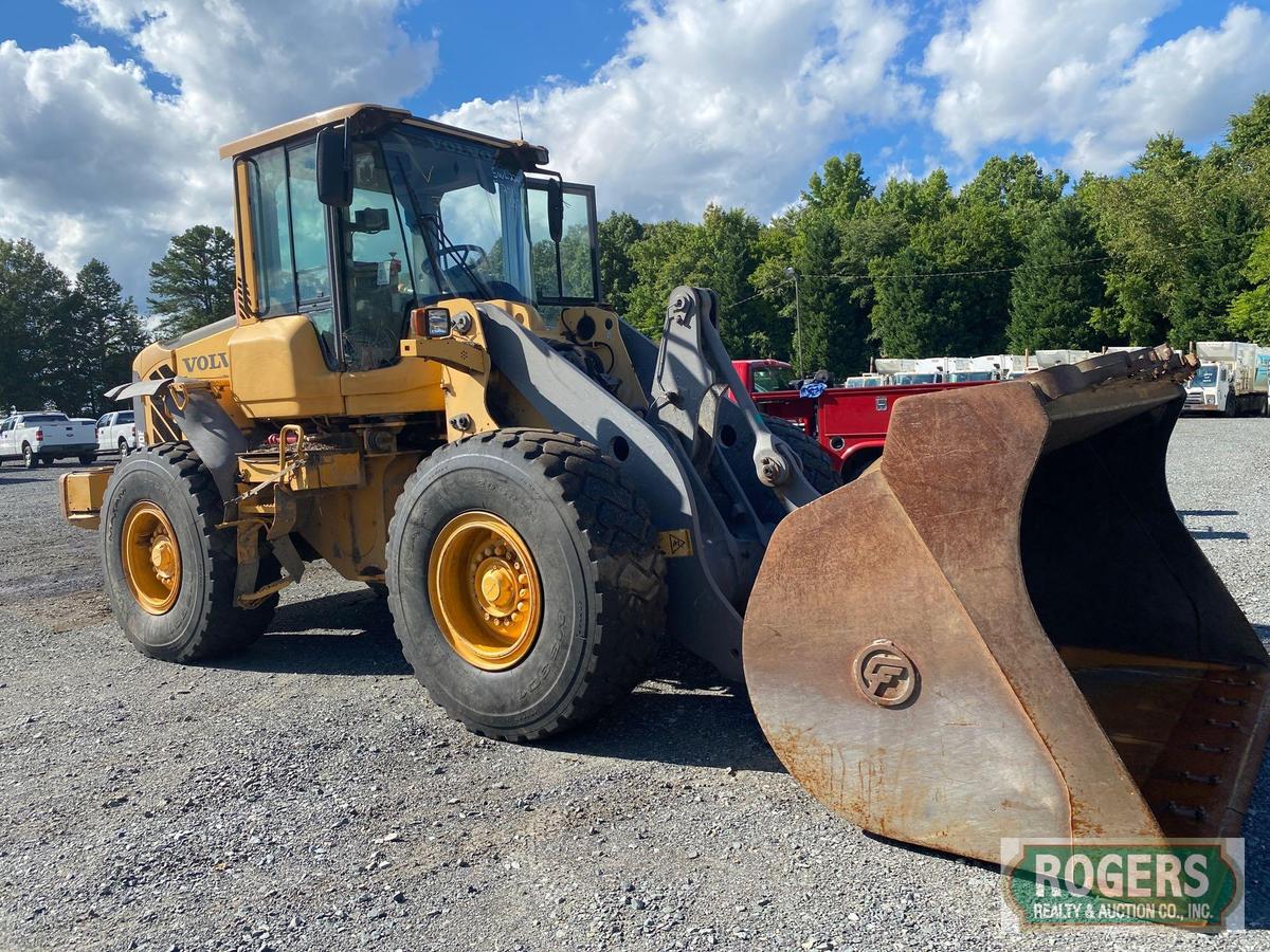 2011 VOLVO L70F WHEELED LOADER