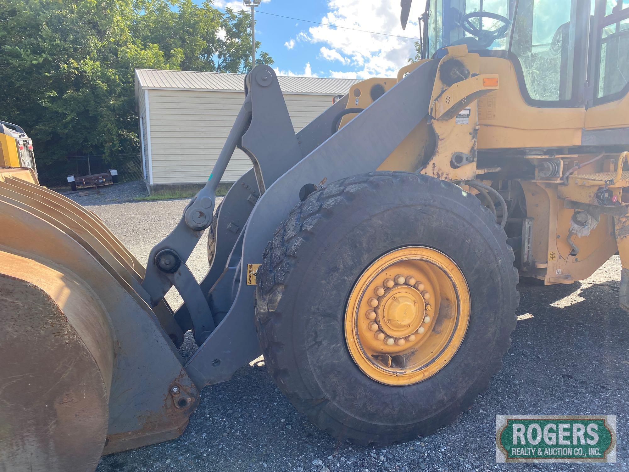 2011 VOLVO L70F WHEELED LOADER