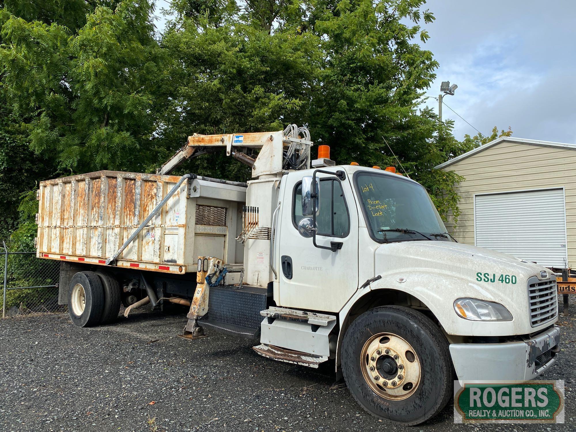 2013 FREIGHTLINER M2106 GRAPPLE TRUCK