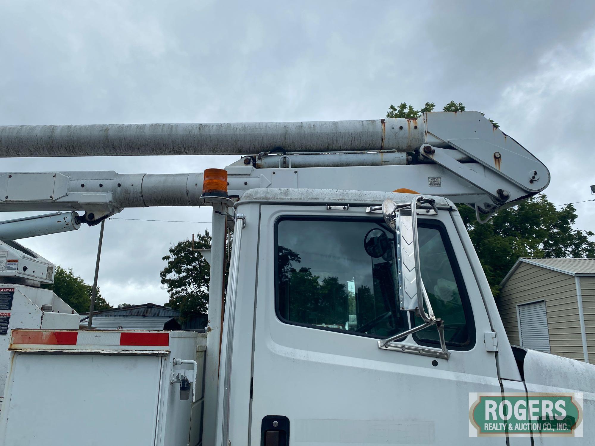 2003 FREIGHTLINER FL60 BUCKET TRUCK