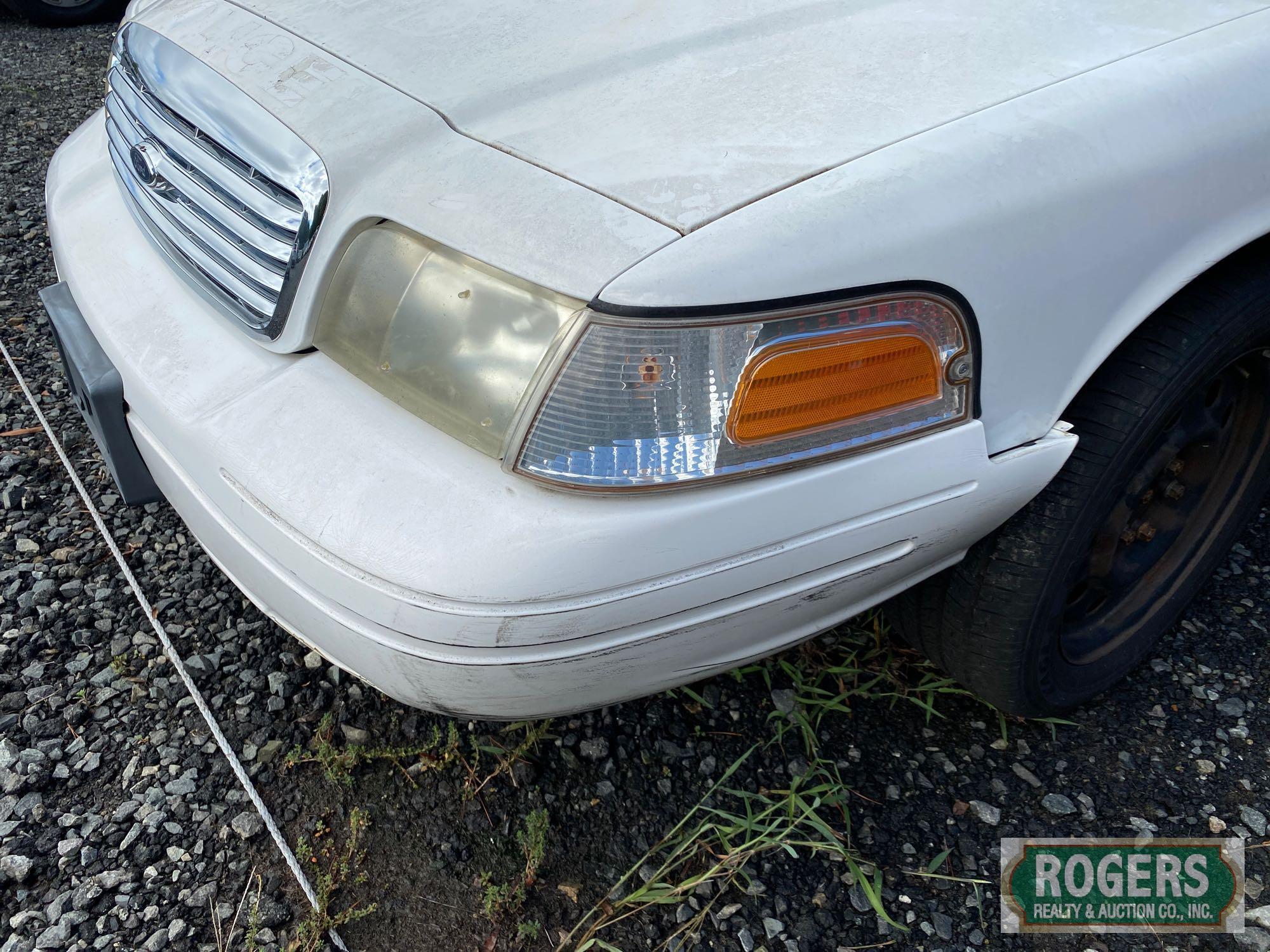 2011 FORD CROWN VICTORIA