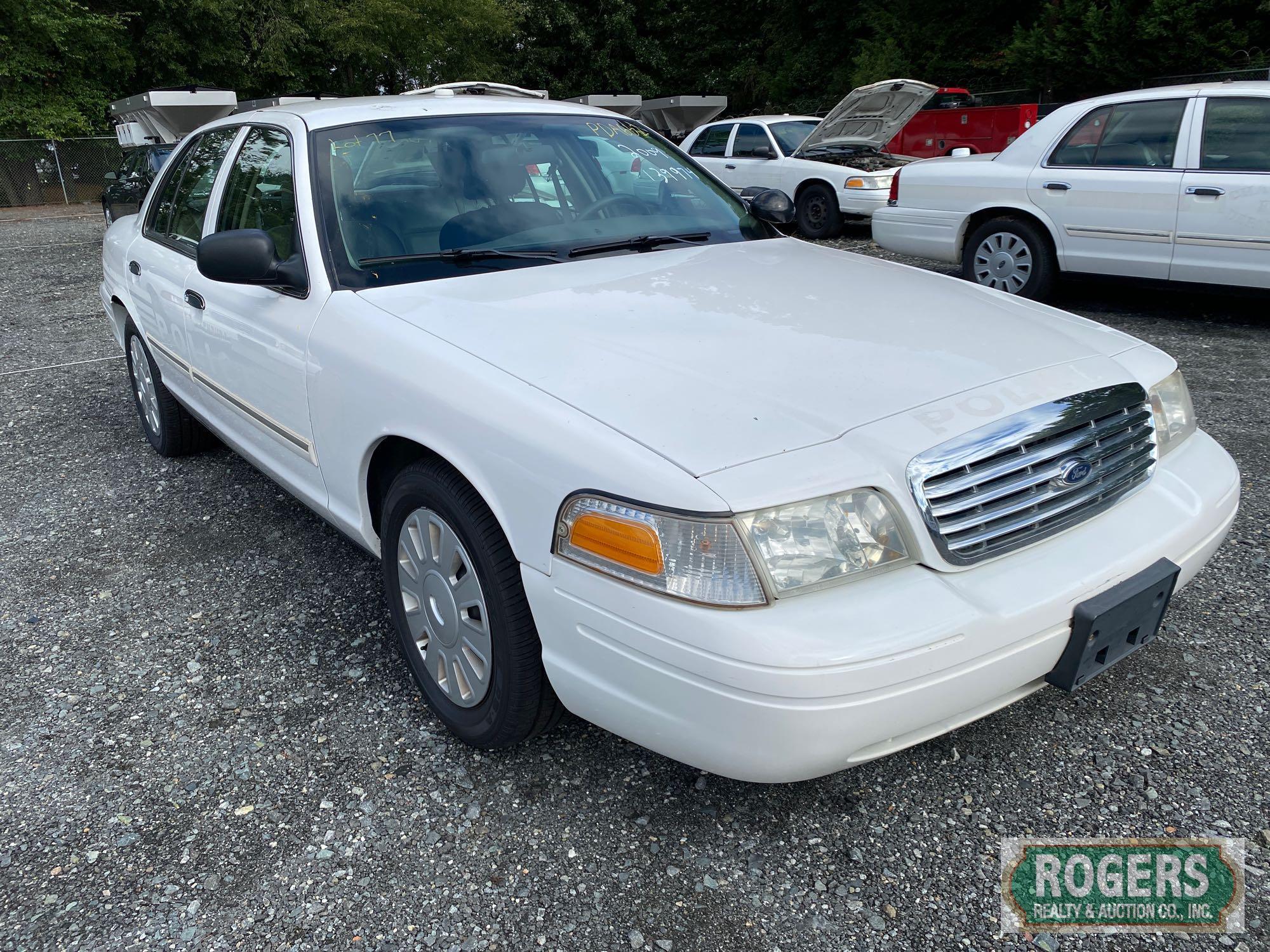 2009 FORD CROWN VICTORIA