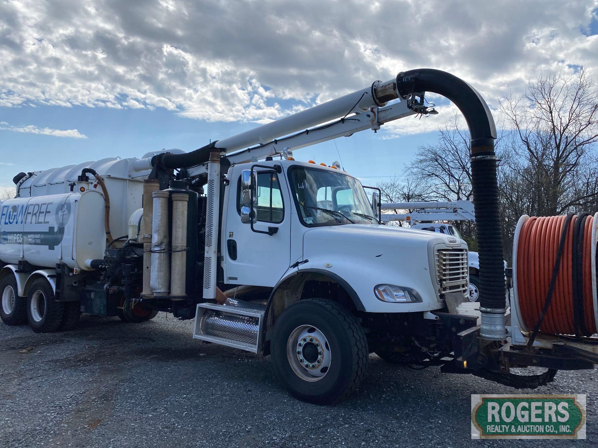 2009 FREIGHTLINER M2112