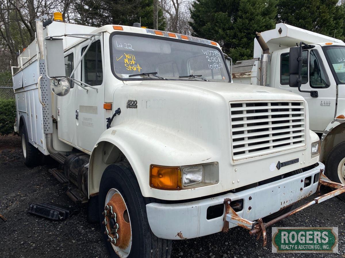 2001 INTERNATIONAL 4700