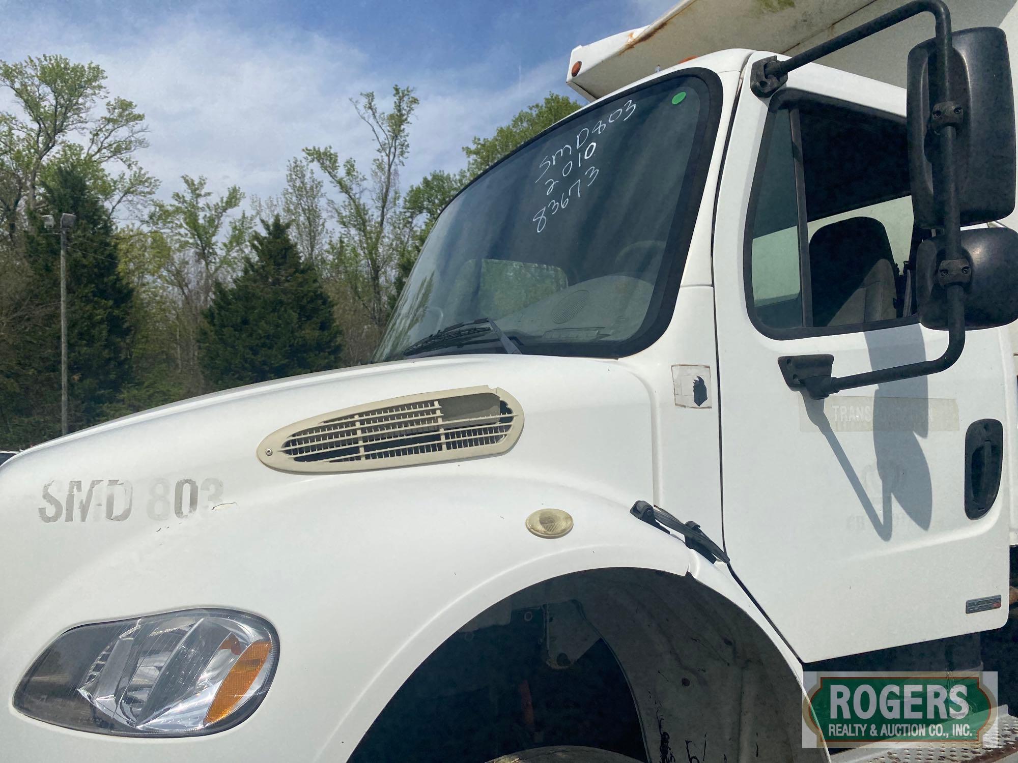 2010 FREIGHTLINER M2106