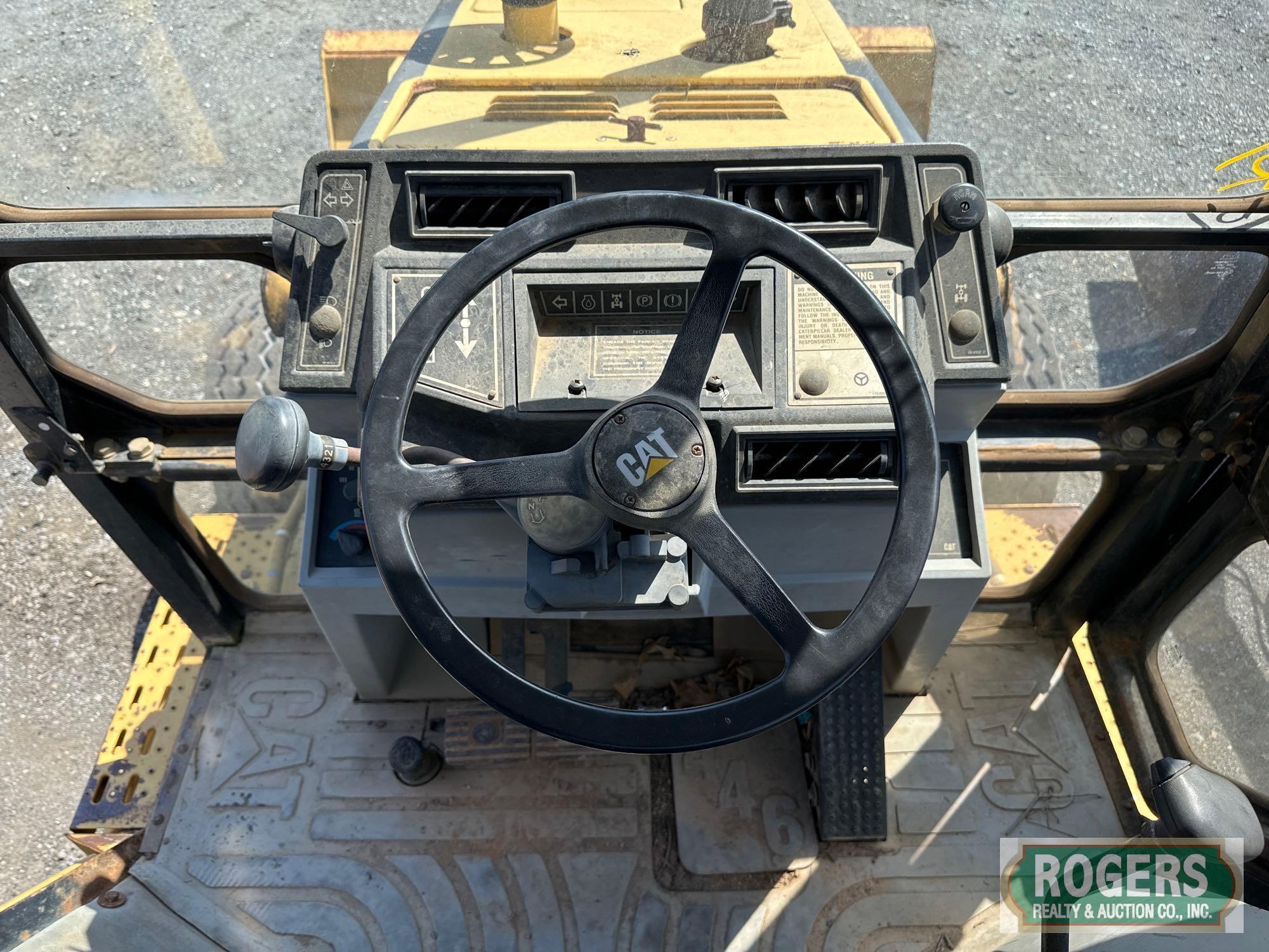 1994 CATERPILLAR 446B