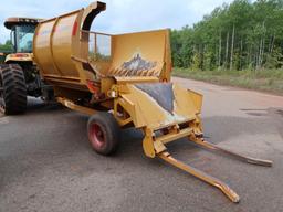 Haybuster Model 2564 Bale Processor, PTO Powered, 6 ft. 6 in. Box, Rotating Chute