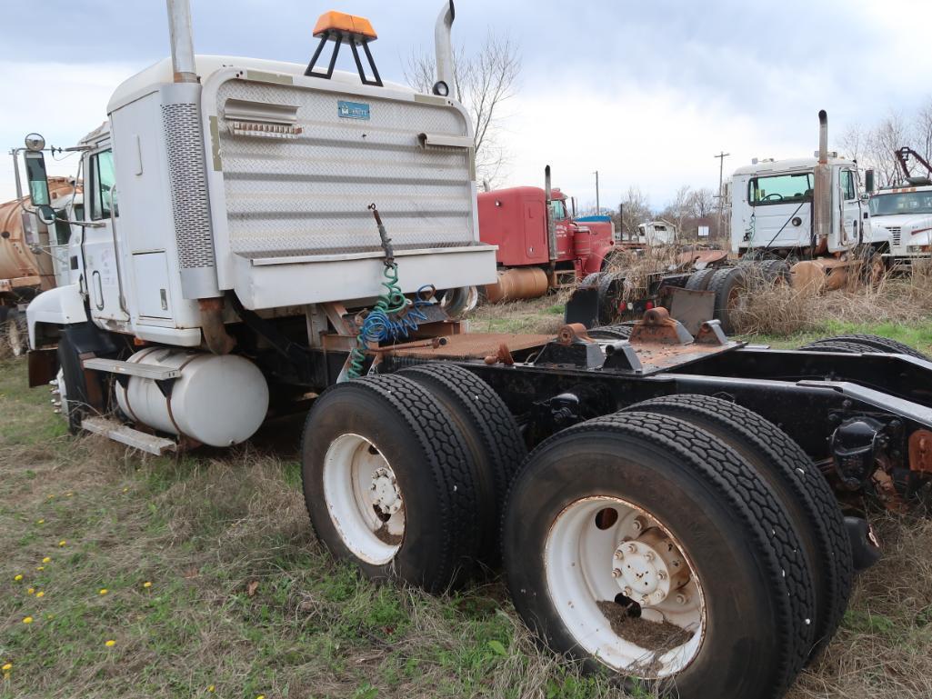 1993 Mack Model CH613, Sleeper Tractor, 12.0L LG Diesel, 10-Speed Trans,VIN: 1M1AA13Y8PW025745, Unit