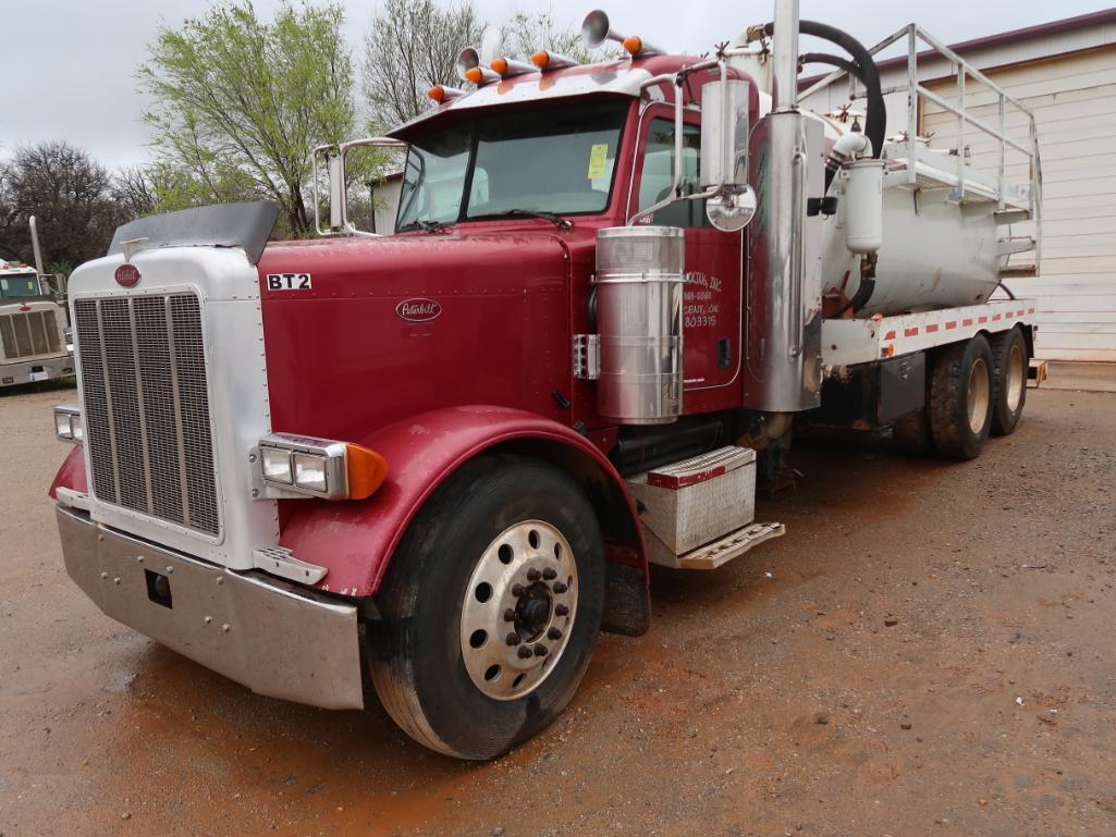 2007 Peterbilt Model 379, Bobtail Truck, 14.9L L6 Diesel, w/Pump, Tank, 13-Speed Trans, VIN: