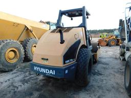 Hyundai Vibratory Roller Model HR70C-9, S/N 25011211E117908 (2016), 5 ft. 6 in. Drum, Perkins 4.4